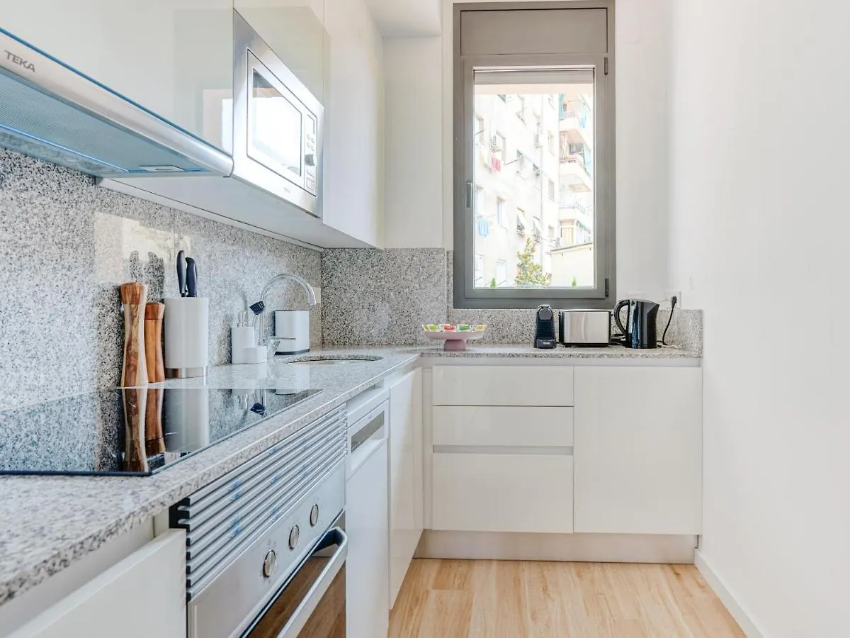 Limehome Barcelona Carrer De Besalu 90 - Estancia Temporal 0*,  Španělsko