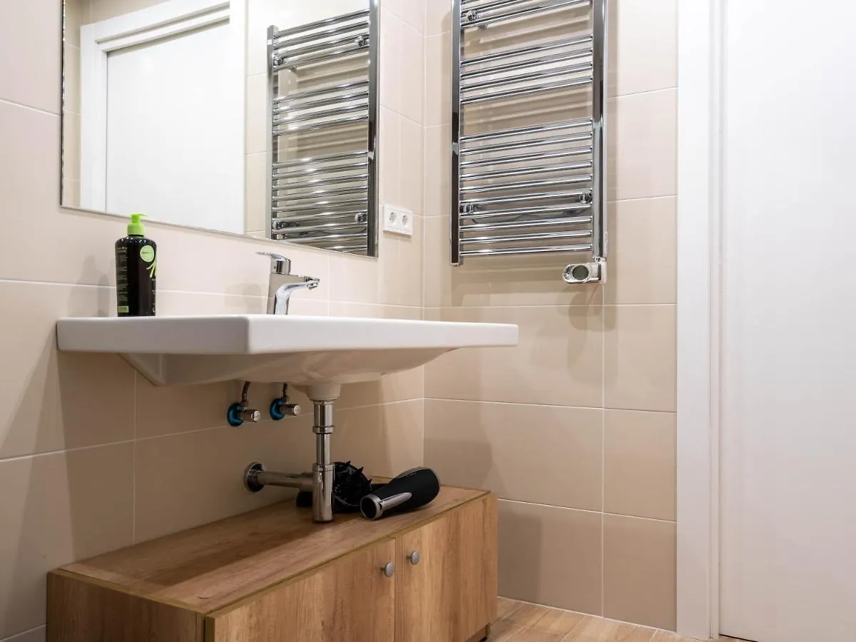 Apartmán Limehome Barcelona Carrer De Besalu 90 - Estancia Temporal Španělsko