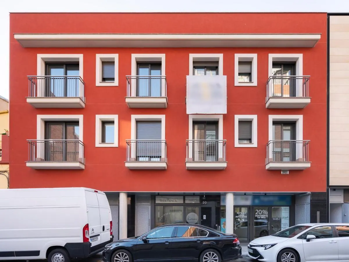 limehome Barcelona Carrer de Besalú 90